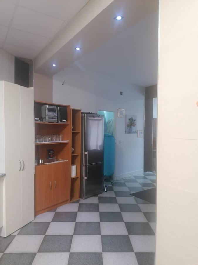 Hostal Casa Rosa Madrid Exterior photo